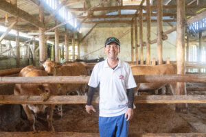 安芸郡田野町の土佐あかうし生産者「池地さん」