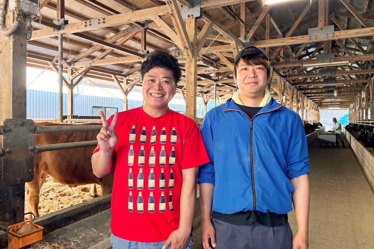 生産者の横山さんと広報・小田雄介（おだち）